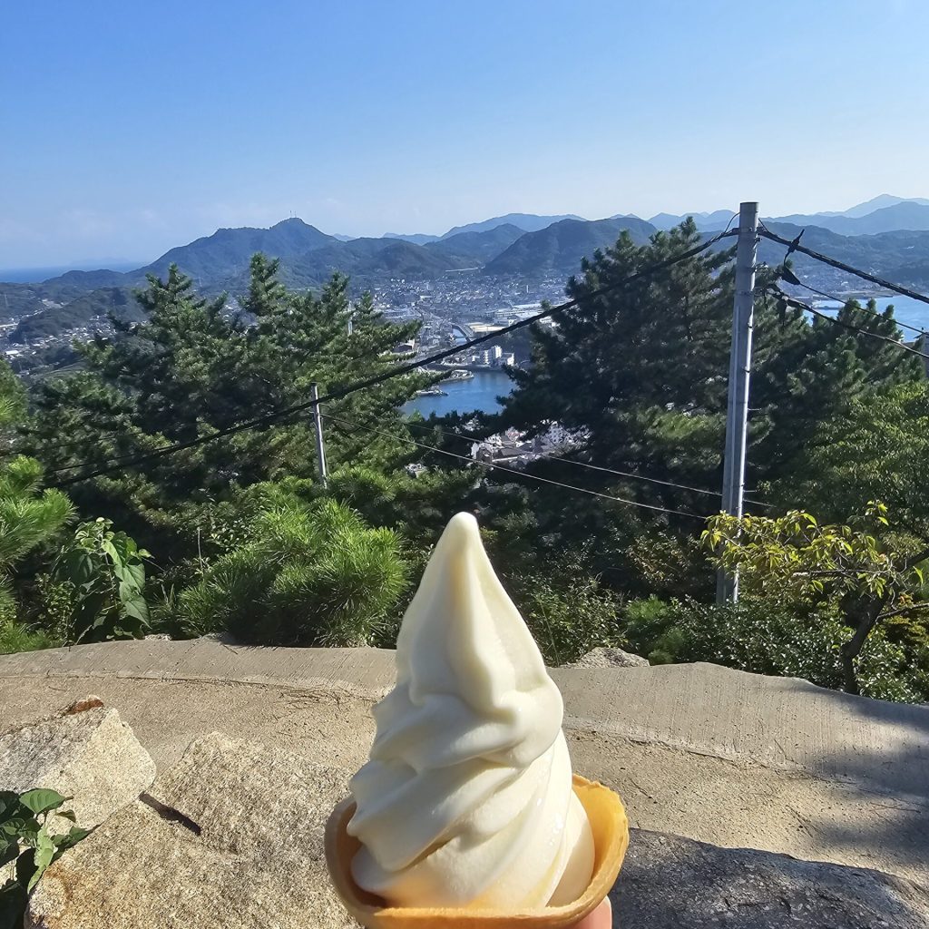 Japon en été glace Enoshima